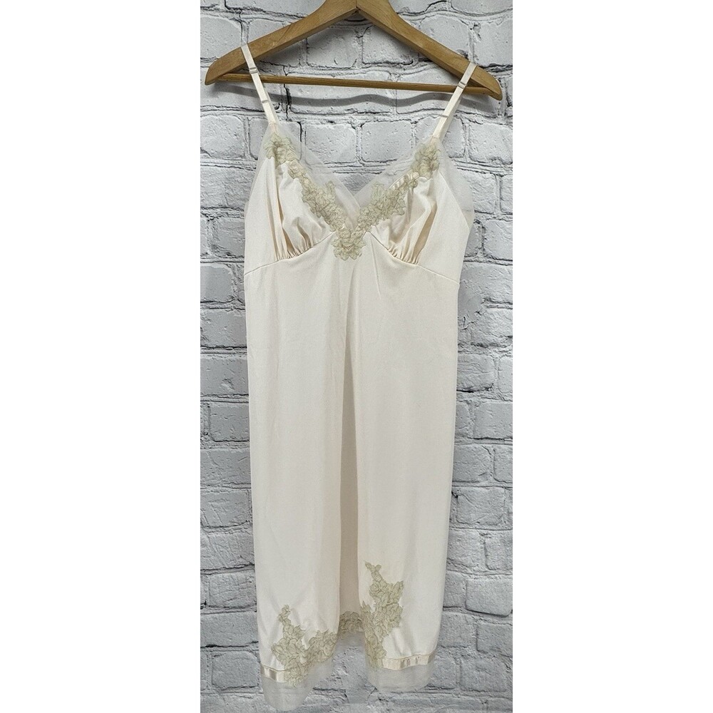 Vintage Van Raalte Full Slip Dress Nightgown 32 Small Beige Lace Appliqué USA